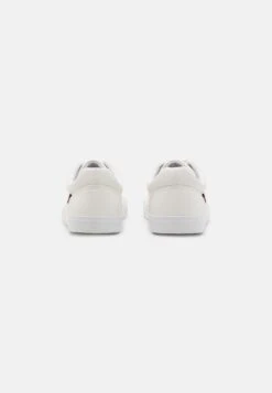 Pier One Unisex - Sneakers Laag - White -Pier One Goedkope Winkel 4875ff60289d451696f32d2c44634d4c