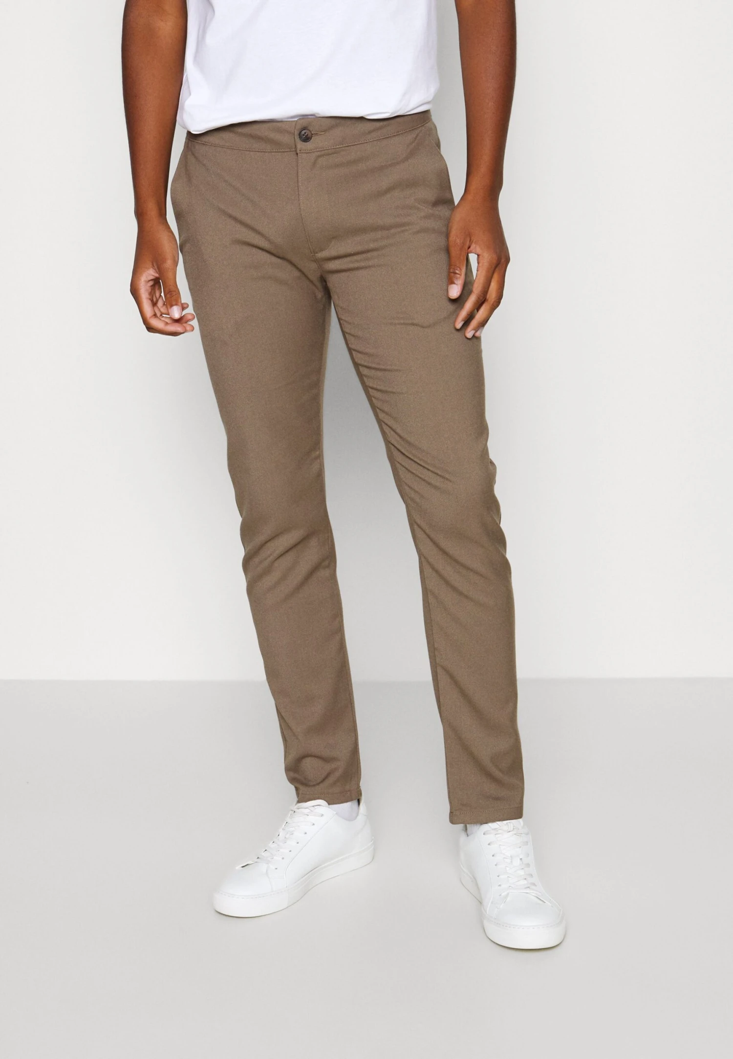 Pier One Chino - Brown