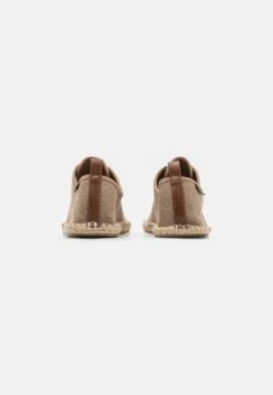 Pier One Sportieve Veterschoenen - Beige -Pier One Goedkope Winkel d67a41eacb2b48d4940dc1a68500dacb