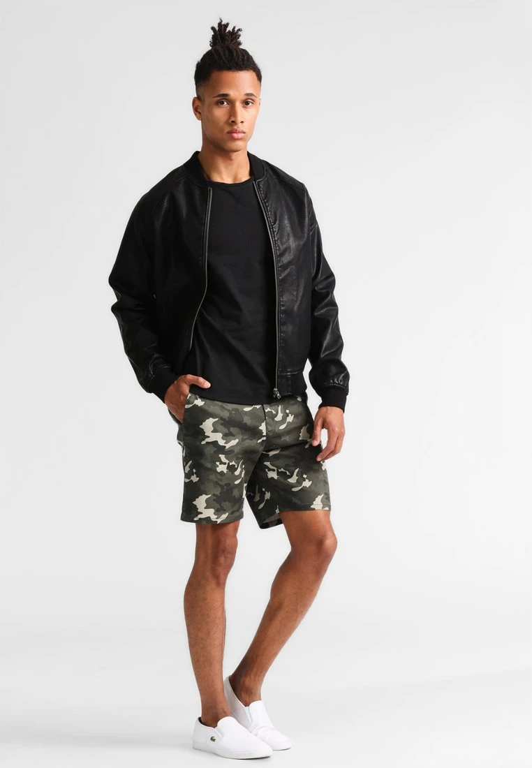 Pier One Garment Tee - T-Shirt Basic - Black 2 Pier One Garment Tee - T-Shirt Basic - Black - Afbeelding 2